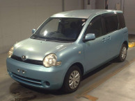 2005 Toyota Sienta