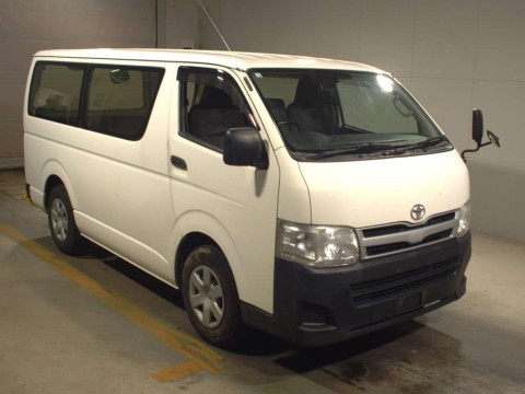 2013 Toyota Hiace Van KDH201V[2]