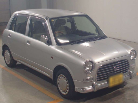 2002 Daihatsu Miragino L700S[2]