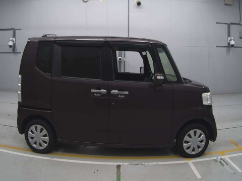 2016 Honda N-BOX JF1[2]