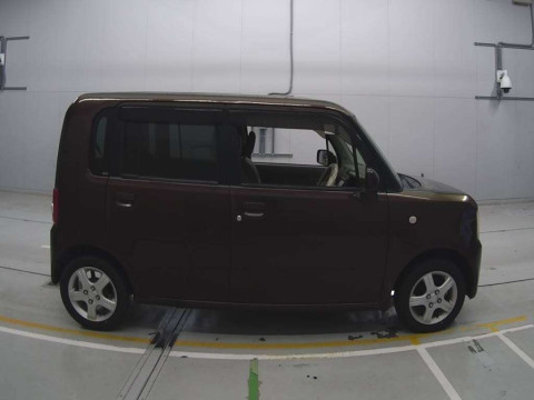 2012 Daihatsu Move Conte L575S[2]