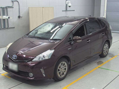 2014 Toyota Prius alpha ZVW41W[0]