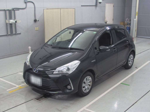 2017 Toyota Vitz NHP130[0]