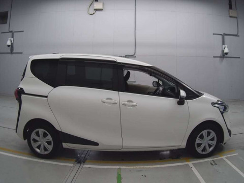 2019 Toyota Sienta NSP170G[2]