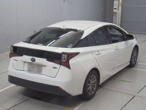 2019 Toyota Prius ZVW51[1]