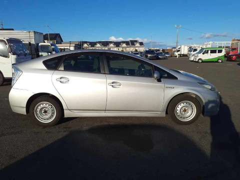 2009 Toyota Prius ZVW30[2]