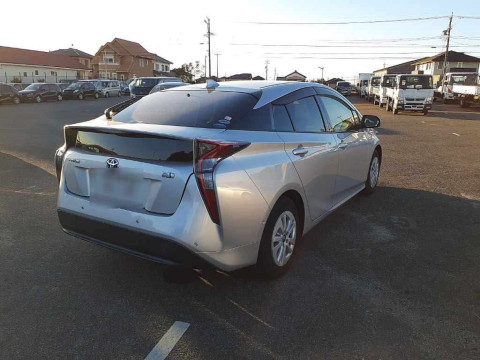 2018 Toyota Prius ZVW50[1]