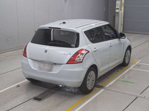 2013 Suzuki Swift ZC72S[1]