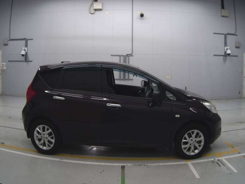 2014 Nissan Note E12[2]