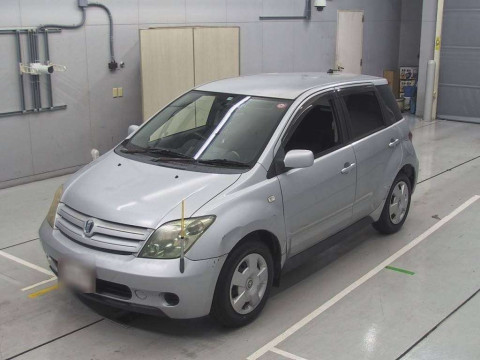 2003 Toyota IST NCP60[0]