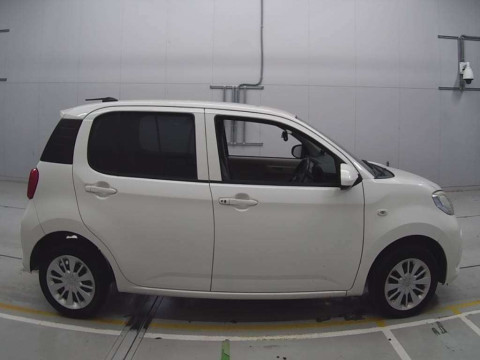 2016 Toyota Passo M700A[2]