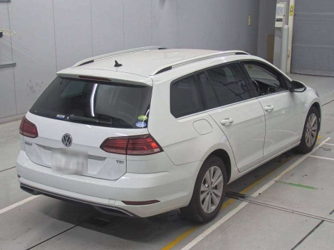 2017 Volkswagen Golf Variant AUCJZ[1]