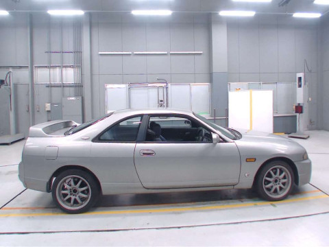 1998 Nissan Skyline ECR33[2]