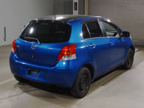 2007 Toyota Vitz SCP90[1]