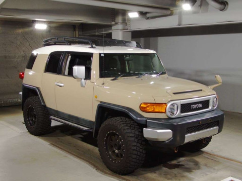 2011 Toyota FJ CRUISER GSJ15W[2]