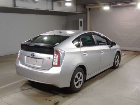 2013 Toyota Prius ZVW30[1]