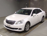 2010 Toyota Crown Majesta