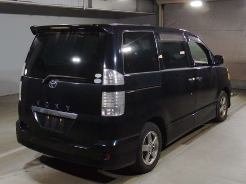 2006 Toyota Voxy AZR60G[1]