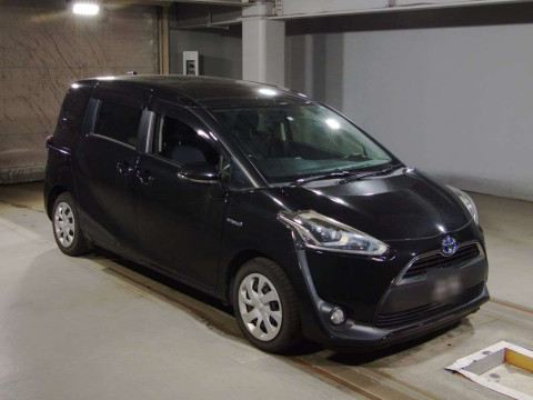 2016 Toyota Sienta NHP170G[2]