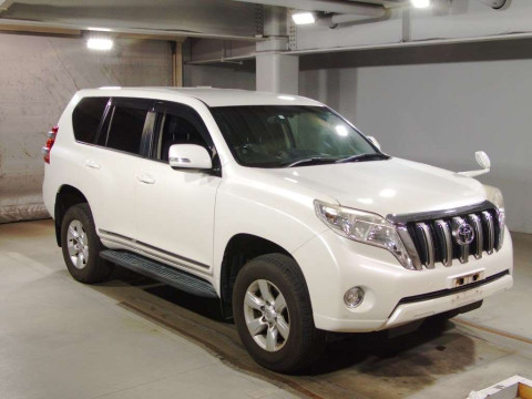 2014 Toyota Land Cruiser Prado TRJ150W[2]