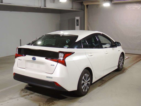 2019 Toyota Prius ZVW51[1]