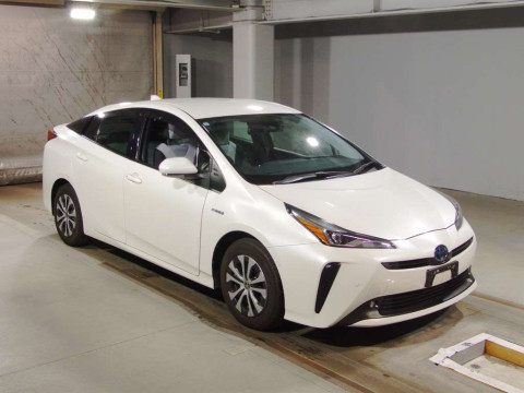 2019 Toyota Prius ZVW51[2]