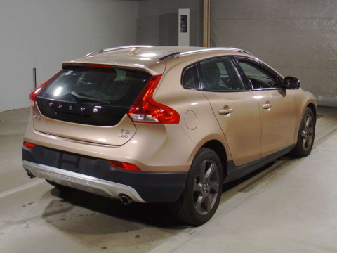 2013 Volvo V40 MB5204T[1]