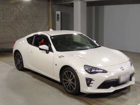 2019 Toyota 86 ZN6[2]