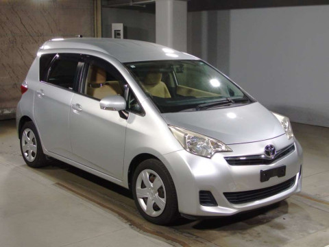 2012 Toyota Ractis NCP122[2]