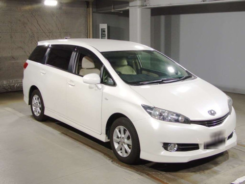 2010 Toyota Wish ZGE21G[2]