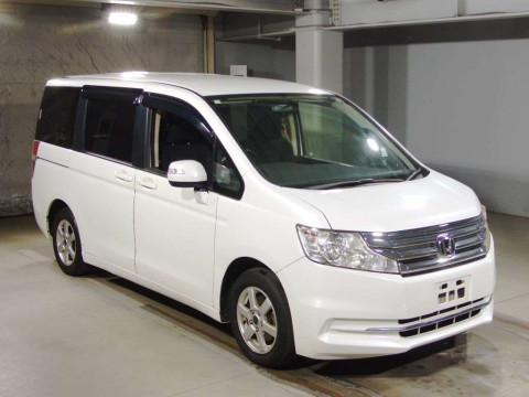 2012 Honda Step WGN RK1[2]