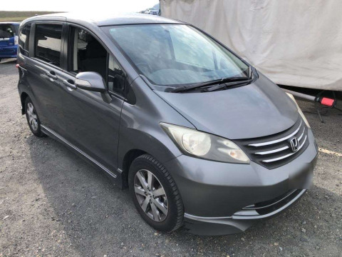 2008 Honda Freed GB3[2]