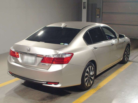 2013 Honda Accord Hybrid CR6[1]