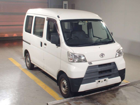 2018 Toyota Pixis Van S321M[2]