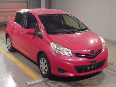 2012 Toyota Vitz KSP130[2]