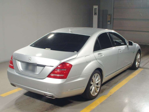 2011 Mercedes Benz S-Class 221057[1]