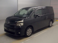 2010 Toyota Voxy