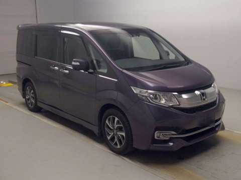 2015 Honda Step WGN Spada RP3[2]