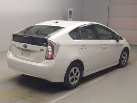 2014 Toyota Prius ZVW30[1]