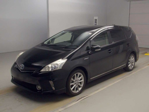 2012 Toyota Prius alpha ZVW41W[0]