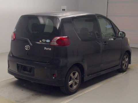 2007 Toyota Porte NNP10[1]