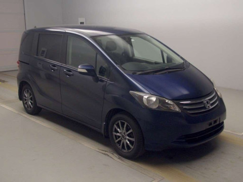 2010 Honda Freed GB3[2]