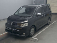 2009 Toyota Voxy