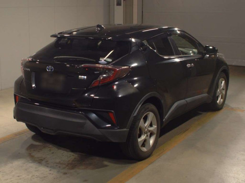 2018 Toyota C-HR ZYX10[1]