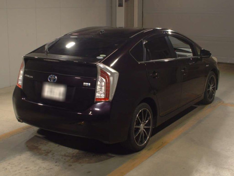 2013 Toyota Prius ZVW30[1]