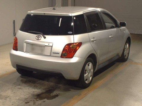 2003 Toyota IST NCP60[1]