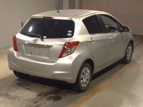 2013 Toyota Vitz KSP130[1]