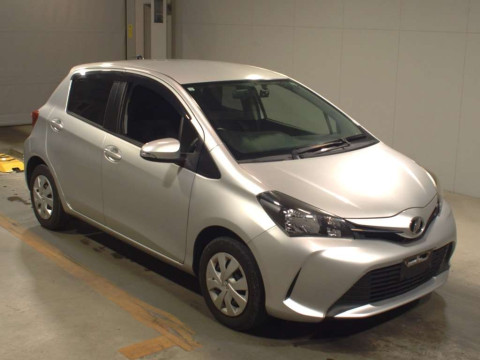 2015 Toyota Vitz KSP130[2]