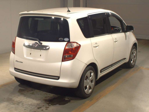 2006 Toyota Ractis NCP100[1]