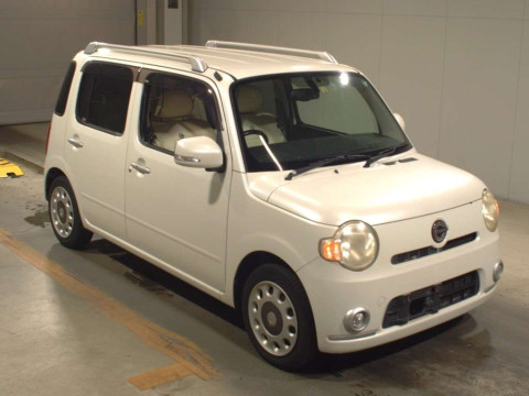 2010 Daihatsu Mira Cocoa L675S[2]